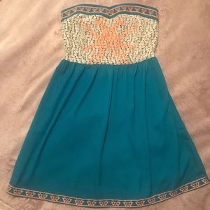 Lizard Thicket Boutique Heart-cut Strapless Dress